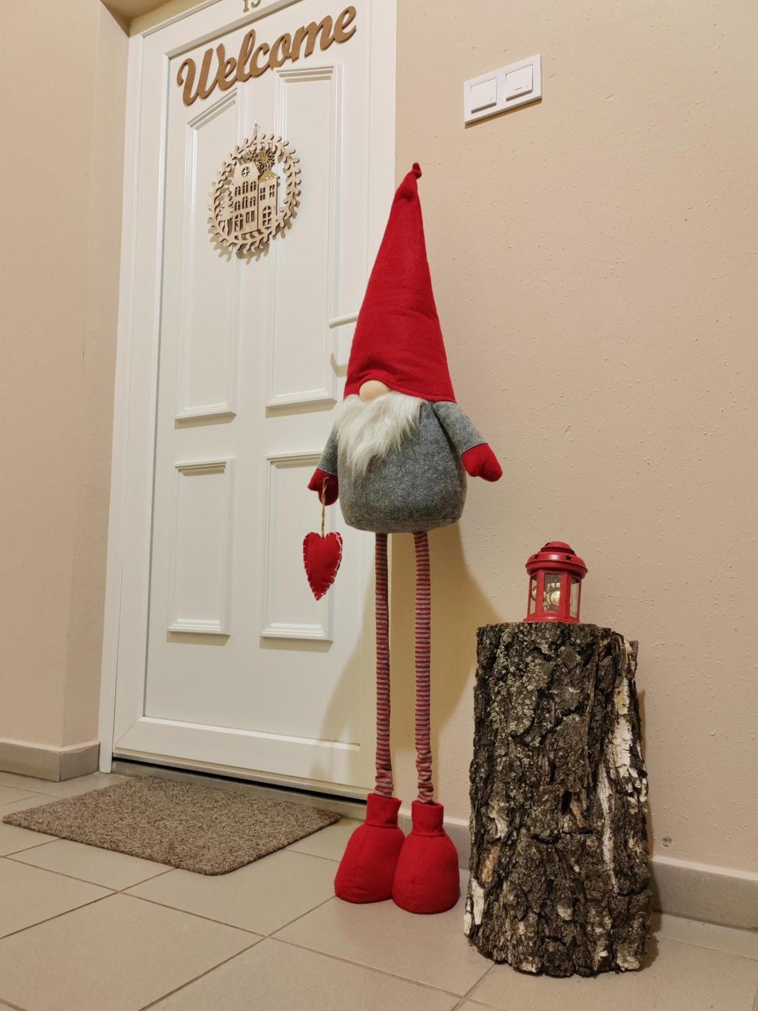 Orsika Hilltop Apartman Eger Esterno foto